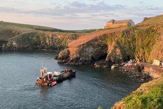 Barge delivery to Skomer island